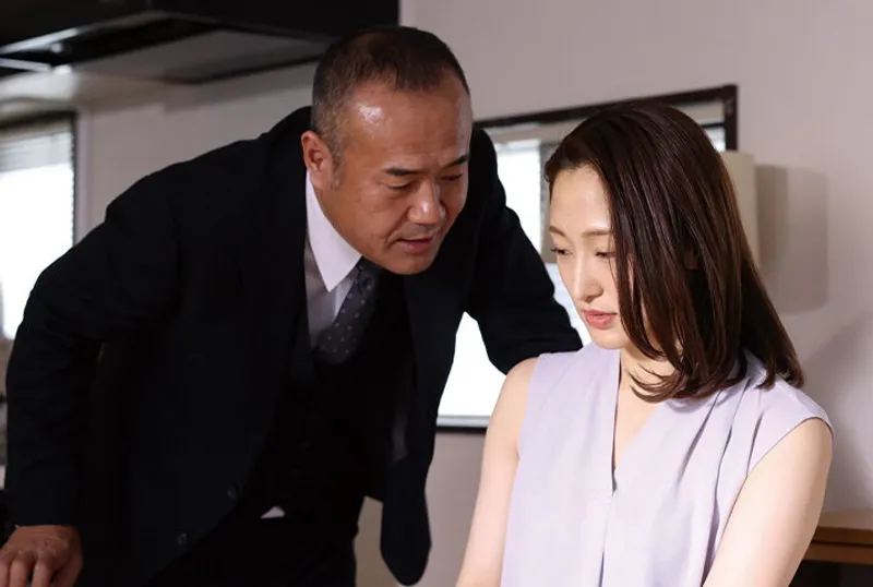 Người chồng dính bẫy của tiền bối mất người vợ lúc nào không hề hay biết