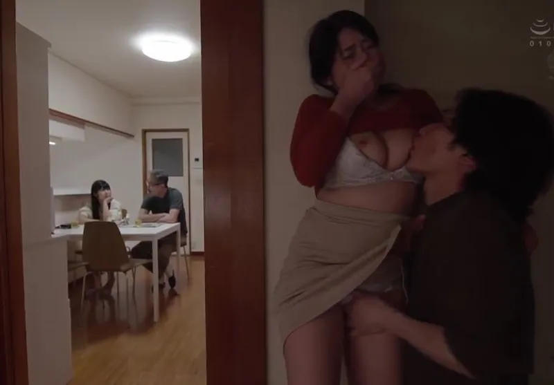 Má trộm nhìn vợ yêu anh xã con gái xxx nào ngờ con rể nhìn thấy